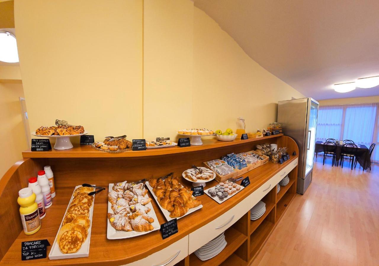 Hotel Selene - Vista Mare Riccione Exterior foto