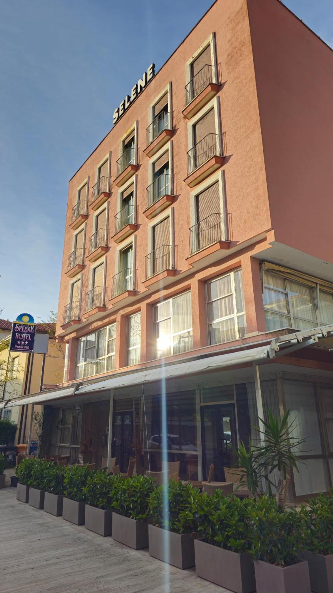 Hotel Selene - Vista Mare Riccione Exterior foto