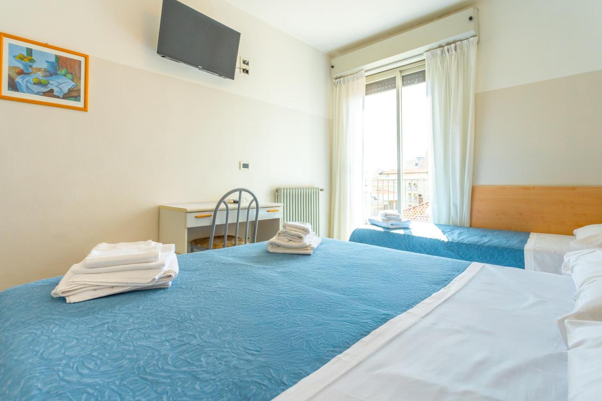 Hotel Selene - Vista Mare Riccione Quarto foto