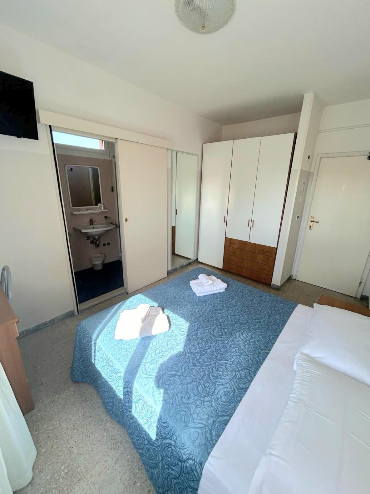 Hotel Selene - Vista Mare Riccione Quarto foto